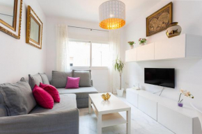 Holidays2Malaga Carrera Capuchinos Free parking Aircon Downtown